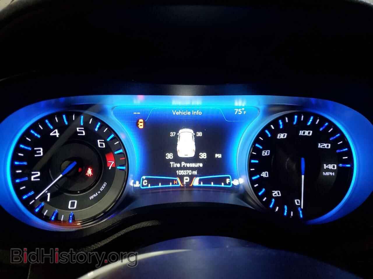 2019 CHRYSLER 300 - VIN: 2C3CCABG2KH640489 - Фото 9