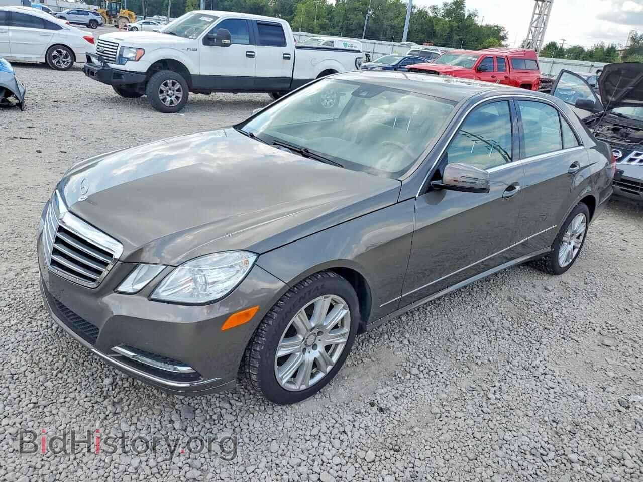 Фотография WDDHF8JB3DA696097 - MERCEDES-BENZ E-CLASS 2013