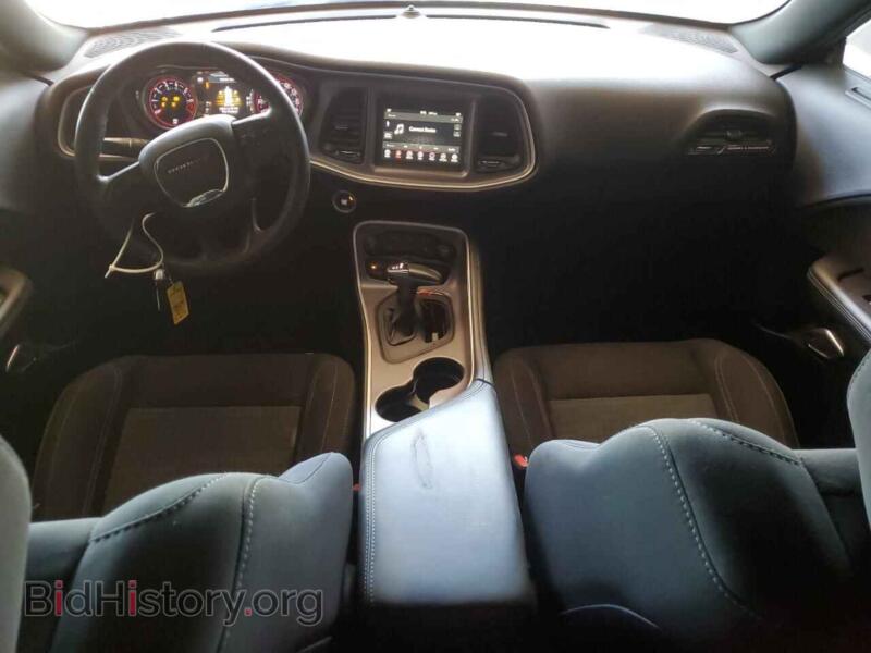 2019 Dodge CHALLENGER (VIN 2C3CDZAG5KH750725) — photo 8 of 12