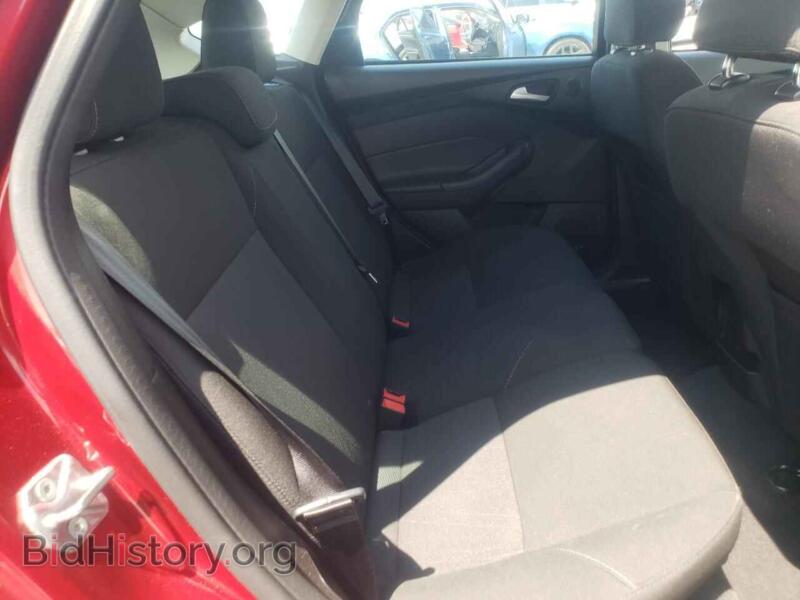 2017 Ford FOCUS (VIN 1FADP3M24HL208196) — photo 10 of 14