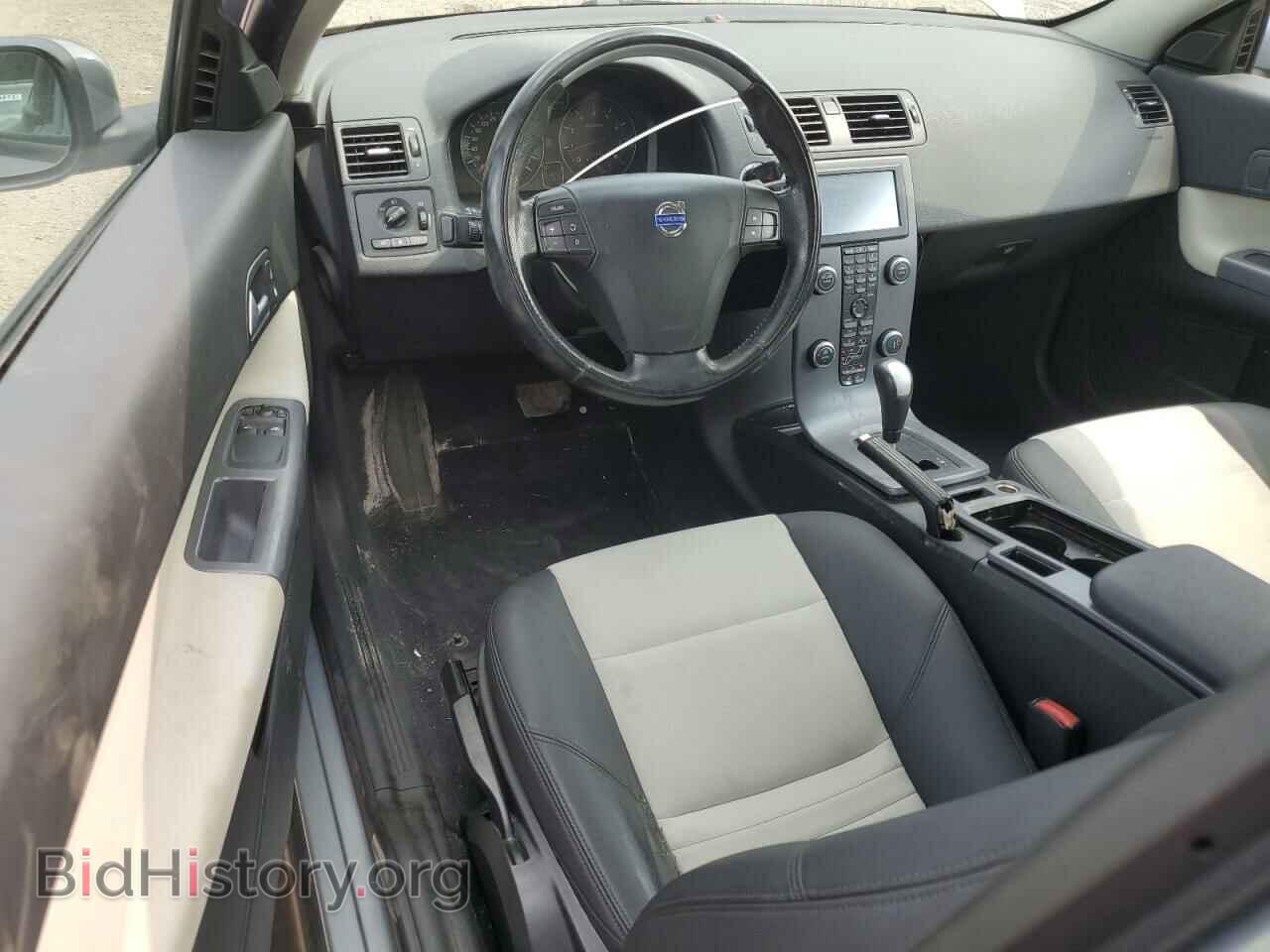 2011 VOLVO C30 - VIN: YV1672MK9B2192775 - Фото 8