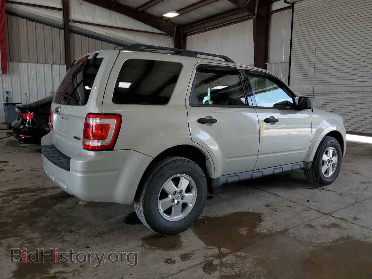 2009 FORD ESCAPE - VIN: 1FMCU93G19KB10308 - Фото 3