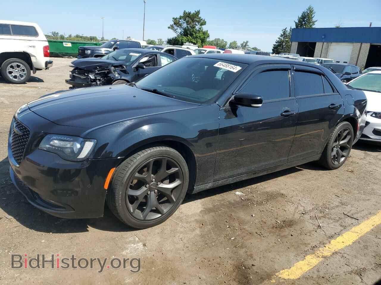 Фотография 2C3CCABG4MH520227 - CHRYSLER 300 2021