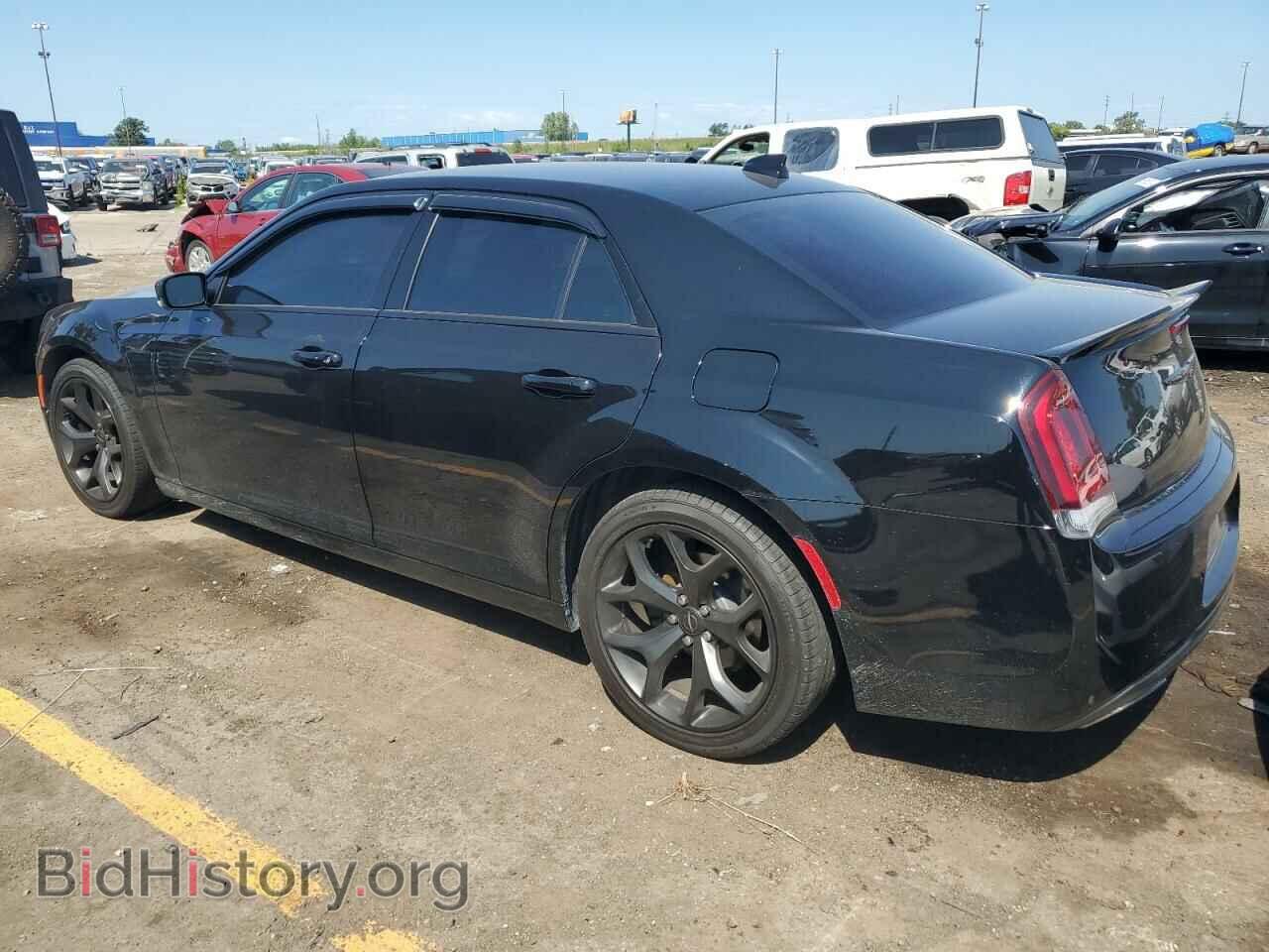 2021 CHRYSLER 300 - VIN: 2C3CCABG4MH520227 - Фото 2