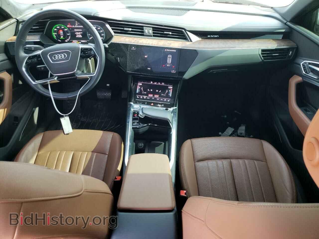 2019 AUDI E-TRON - VIN: WA1LAAGE9KB012960 - Photo 8
