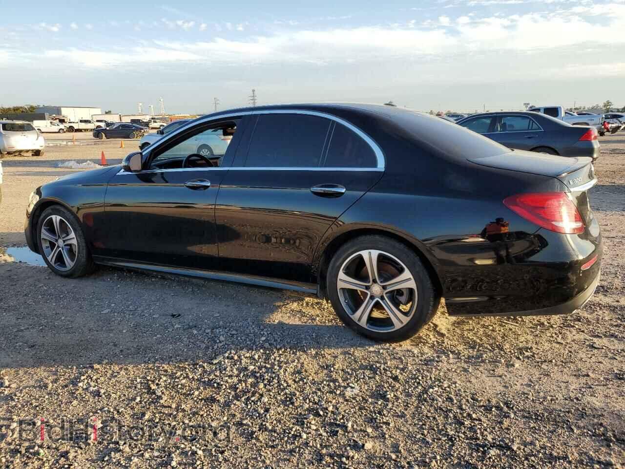 2017 MERCEDES-BENZ E-CLASS - VIN: WDDZF4JB1HA068199 - Фото 2