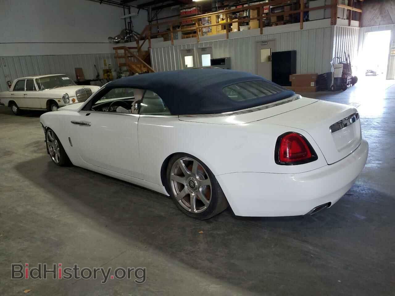 2017 ROLLS-ROYCE DAWN - VIN: SCA666D5XHU102936 - Photo 2