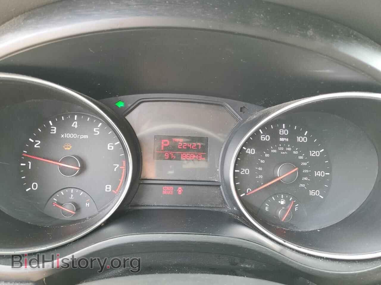 2016 KIA All Models - VIN: KNDMB5C11G6130048 - Фото 9