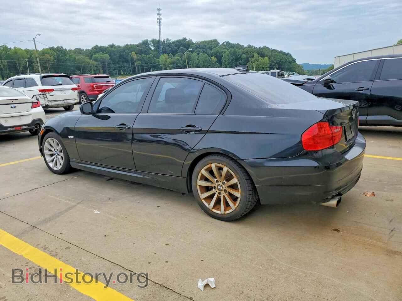 2011 BMW 3 SERIES - VIN: WBAPH7C50BE680654 - Фото 2