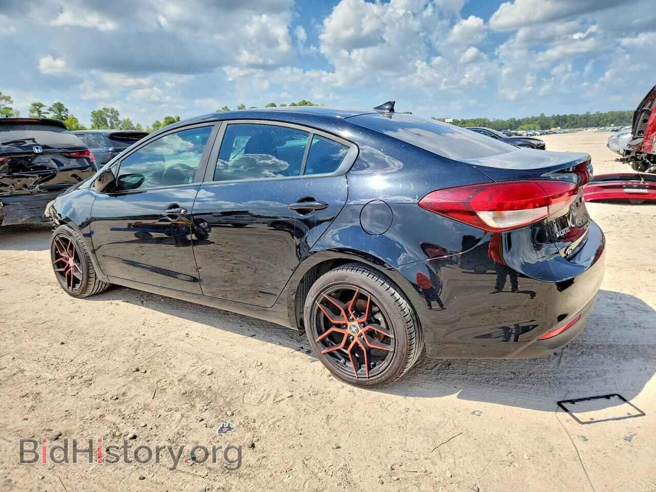 2017 KIA FORTE - VIN: 3KPFL4A72HE080604 - Фото 2