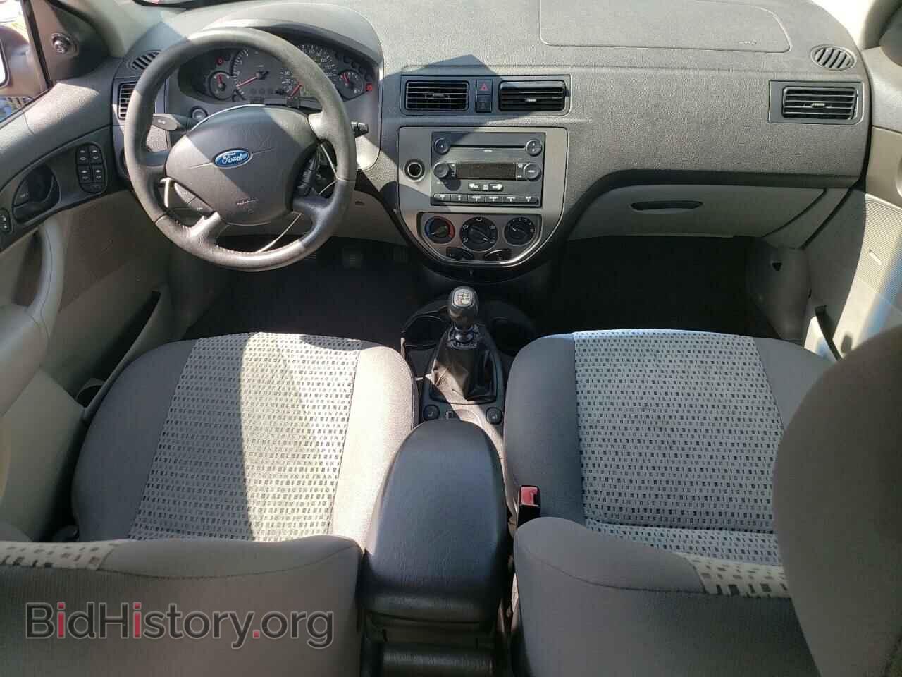2007 FORD FOCUS - VIN: 1FAHP34N87W242537 - Фото 8