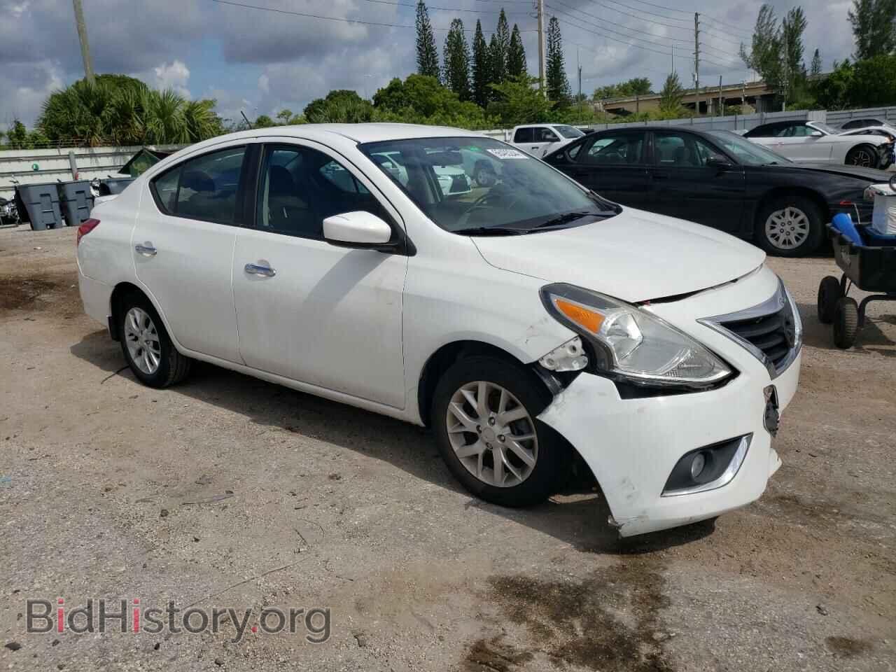 2018 NISSAN VERSA - VIN: 3N1CN7AP1JL833378 - Фото 4