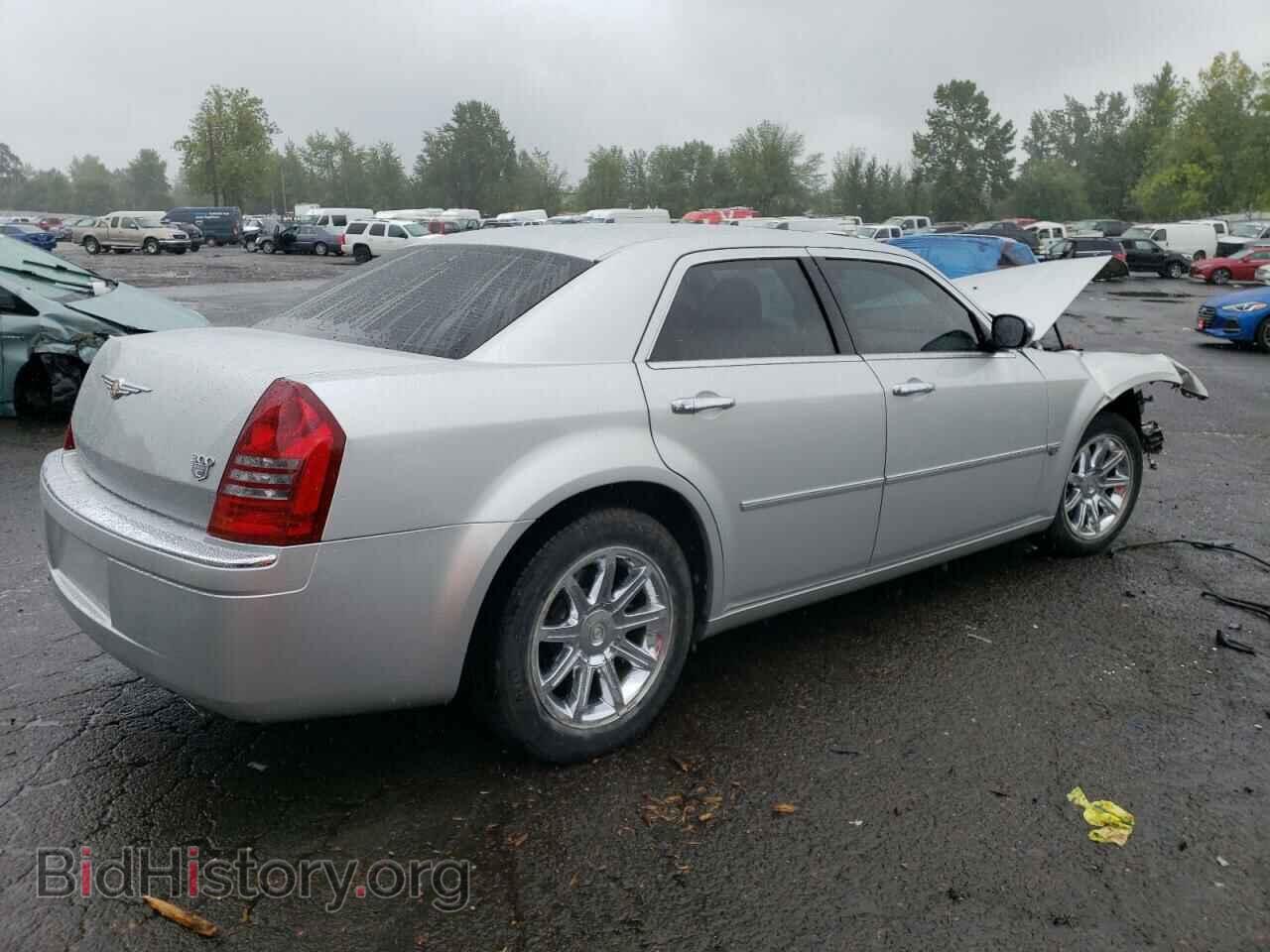 2006 CHRYSLER 300 - VIN: 2C3KA63H36H120975 - Фото 3