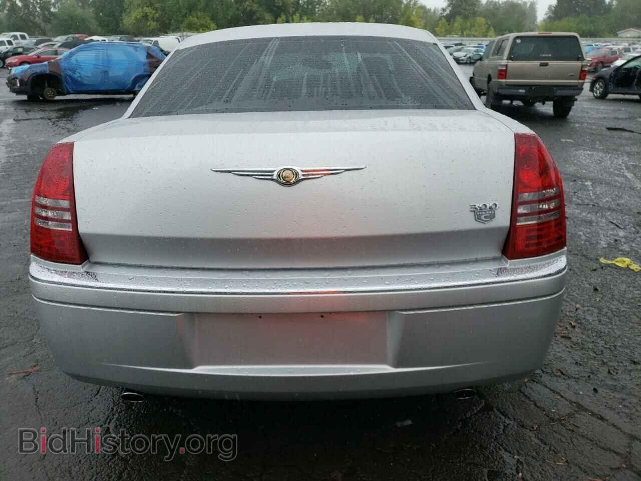 2006 CHRYSLER 300 - VIN: 2C3KA63H36H120975 - Фото 6