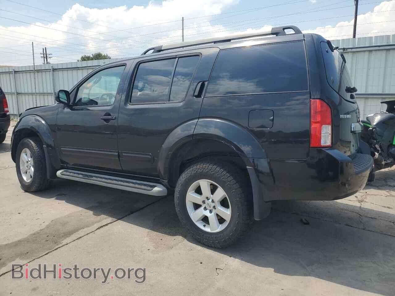 2011 NISSAN PATHFINDER - VIN: 5N1AR1NB6BC628832 - Фото 2