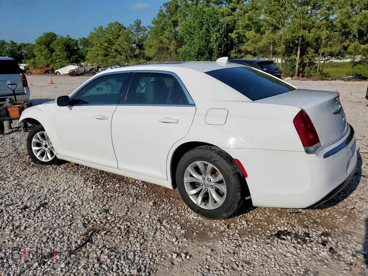 2016 CHRYSLER 300 - VIN: 2C3CCAAG0GH135415 - Фото 2