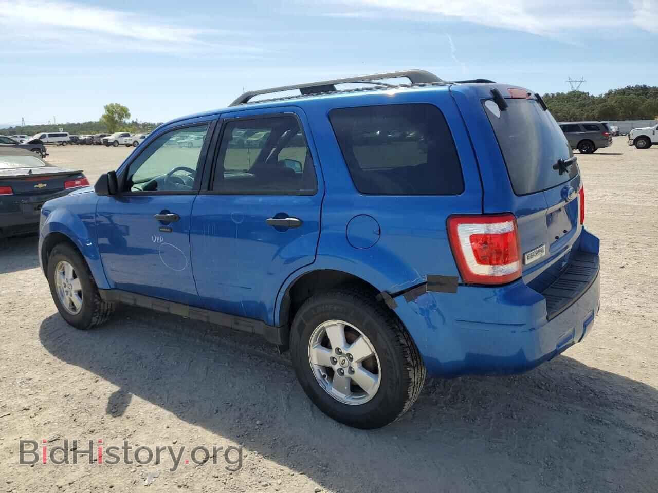 2011 FORD ESCAPE - VIN: 1FMCU0D73BKA08461 - Фото 2
