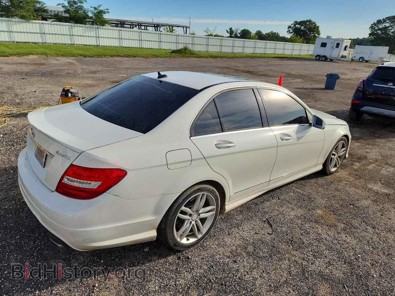 2012 MERCEDES-BENZ C-CLASS - VIN: WDDGF8BB1CA693921 - Фото 3