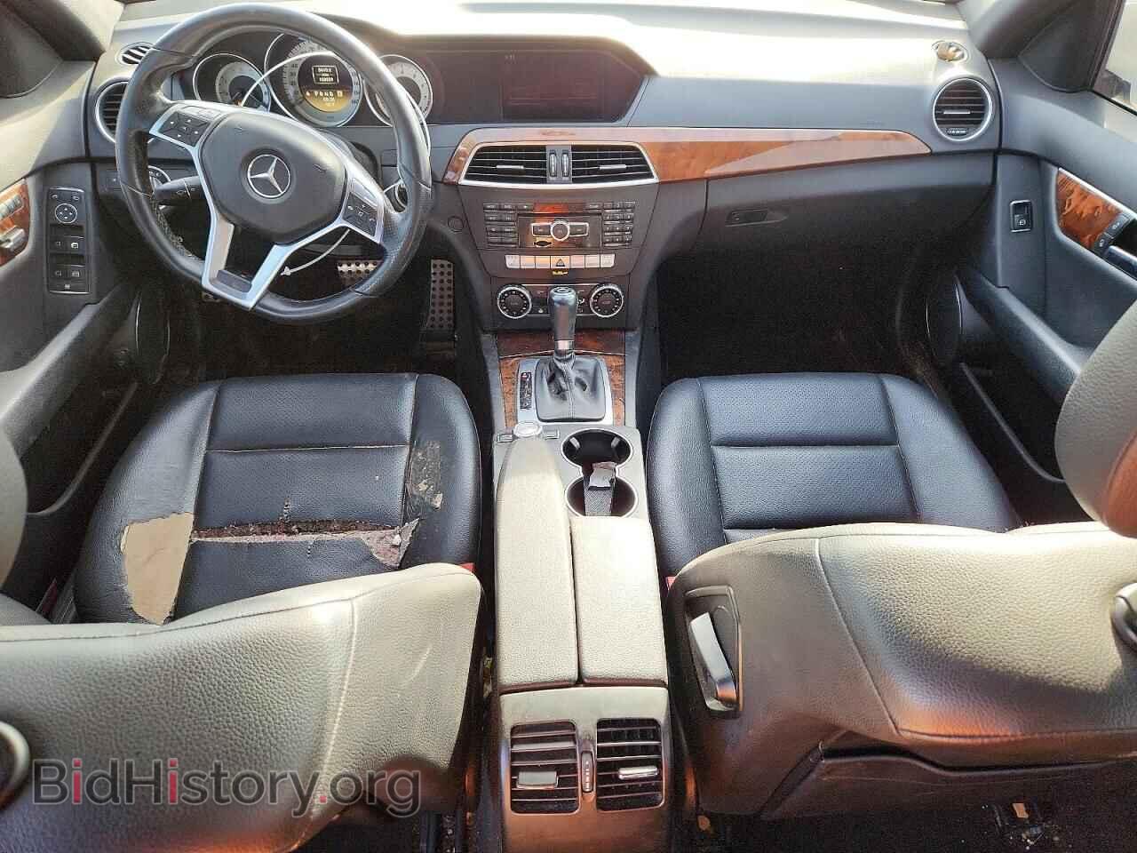 2012 MERCEDES-BENZ C-CLASS - VIN: WDDGF8BB1CA693921 - Фото 8