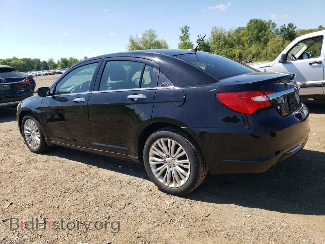 2012 CHRYSLER 200 - VIN: 1C3CCBCB2CN124232 - Фото 2