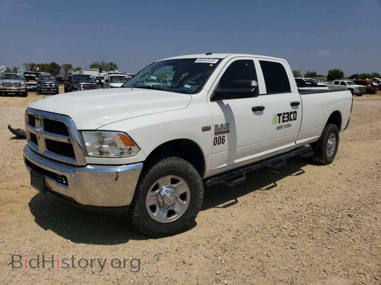Photo 3C6UR5HJ1JG237201 - RAM All Models 2018