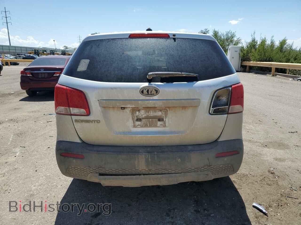 2011 KIA SORENTO - VIN: 5XYKT3A13BG004470 - Фото 6