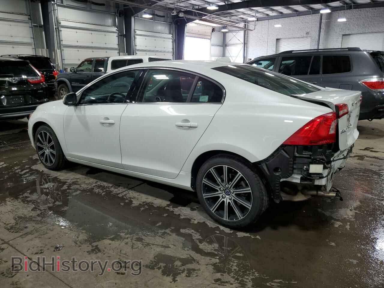 2018 VOLVO S60 - VIN: LYV402HM0JB171713 - Фото 2