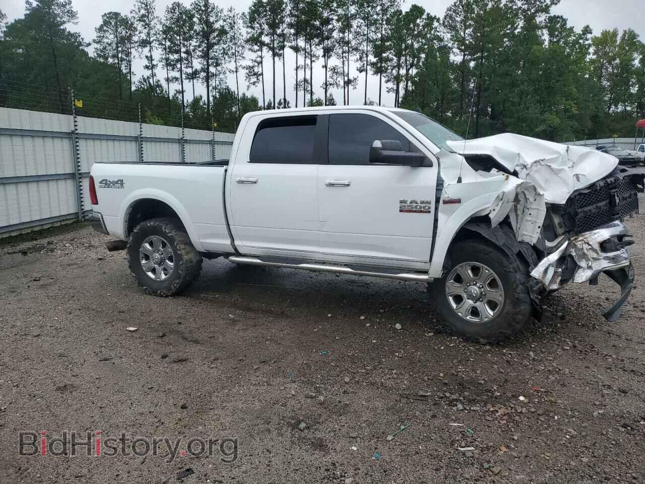 2017 RAM All Models - VIN: 3C6UR5DJ2HG733270 - Photo 4