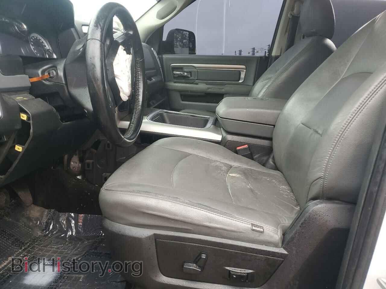 2017 RAM All Models - VIN: 3C6UR5DJ2HG733270 - Photo 7