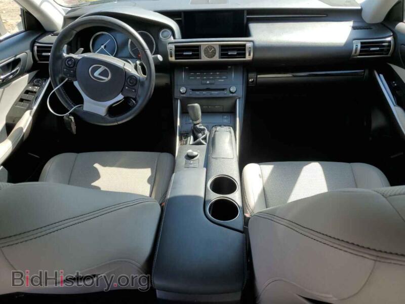 2015 Lexus IS (VIN JTHCF1D20F5027903) — фото 8 из 12