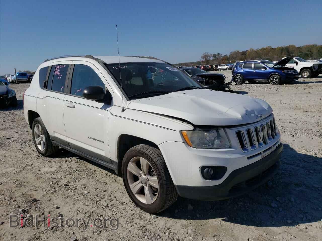 Photo 1J4NT1FA8BD178523 - JEEP COMPASS 2011