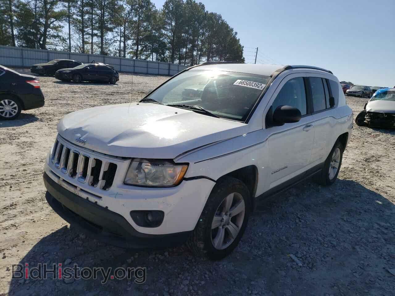 2011 JEEP COMPASS - VIN: 1J4NT1FA8BD178523 - Photo 2
