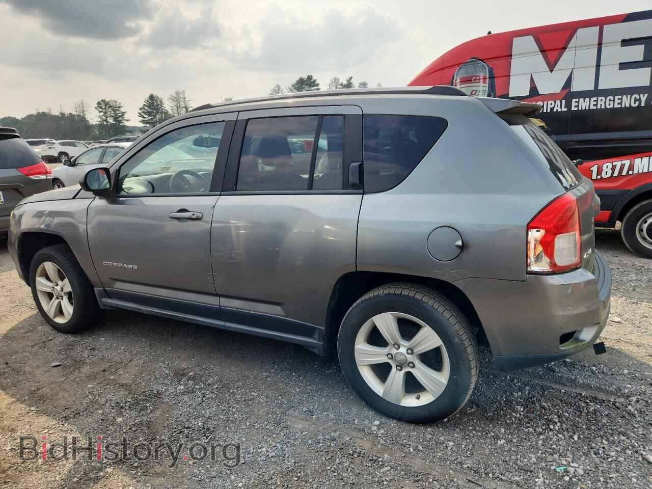 2012 JEEP COMPASS - VIN: 1C4NJDBB0CD622023 - Photo 2