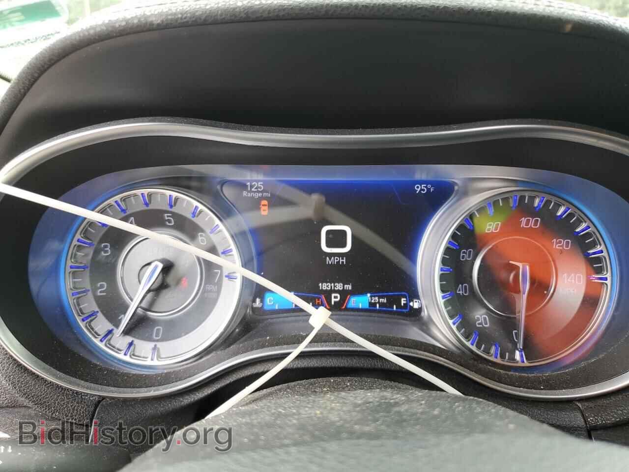 2015 CHRYSLER 300 - VIN: 2C3CCAAG4FH786478 - Фото 9