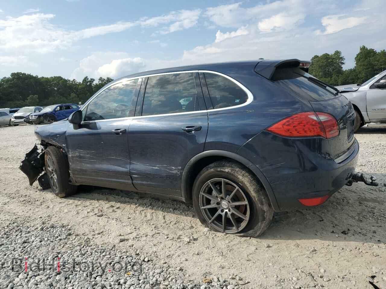 2011 PORSCHE CAYENNE - VIN: WP1AE2A26BLA92197 - Фото 2