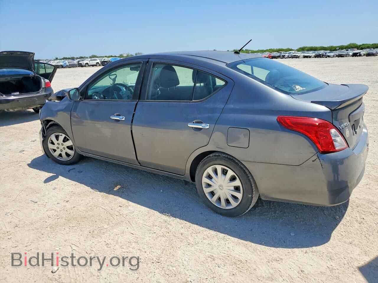 2019 NISSAN VERSA - VIN: 3N1CN7AP3KL864617 - Photo 2