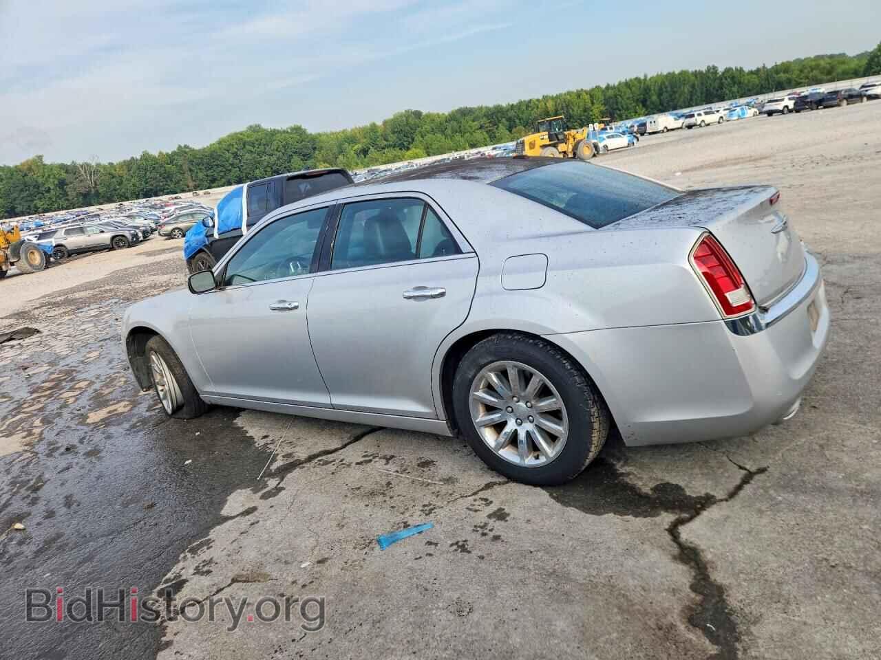 2012 CHRYSLER 300 - VIN: 2C3CCACG7CH199443 - Photo 2