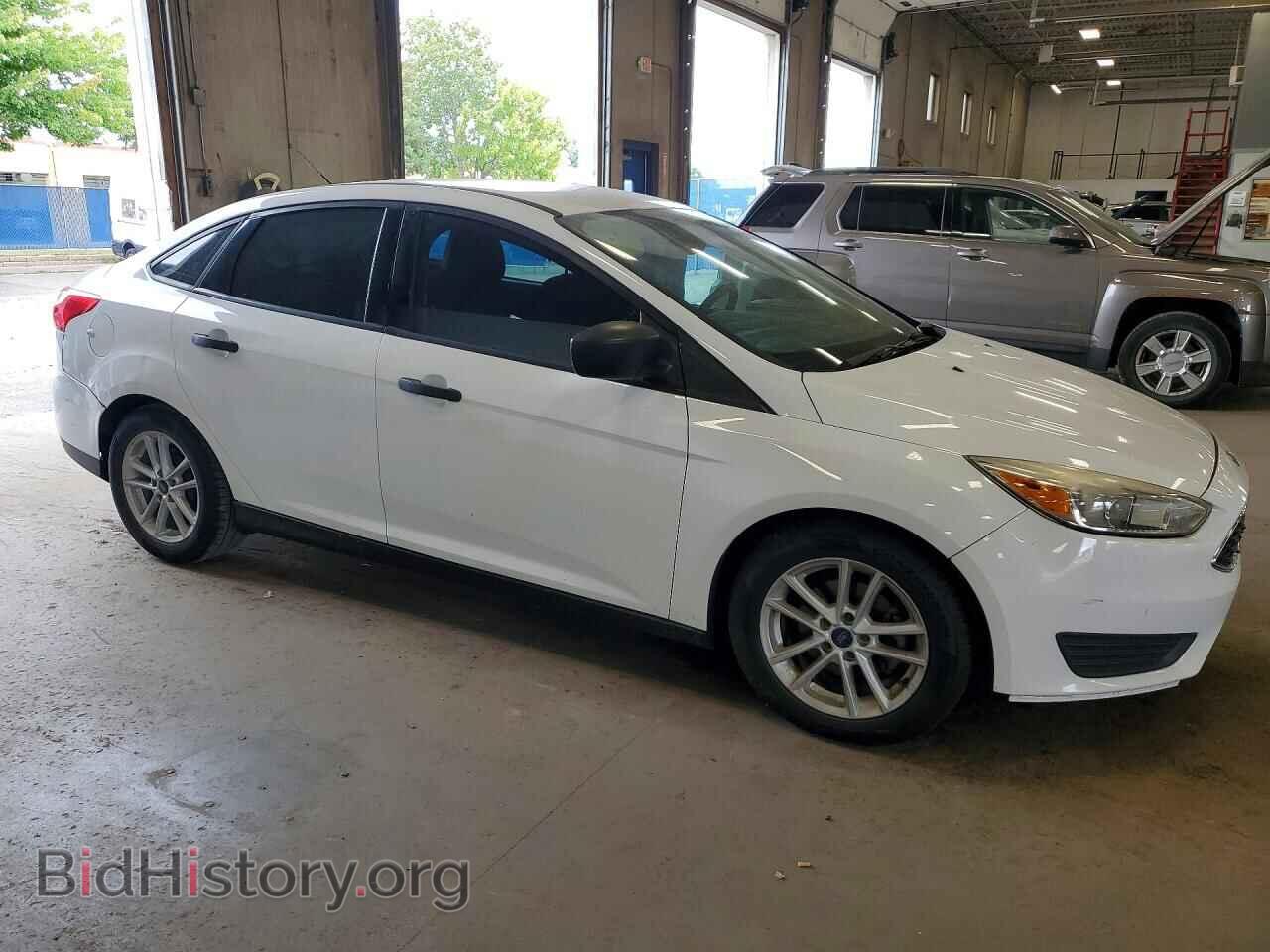 2017 FORD FOCUS - VIN: 1FADP3E24HL263391 - Фото 4