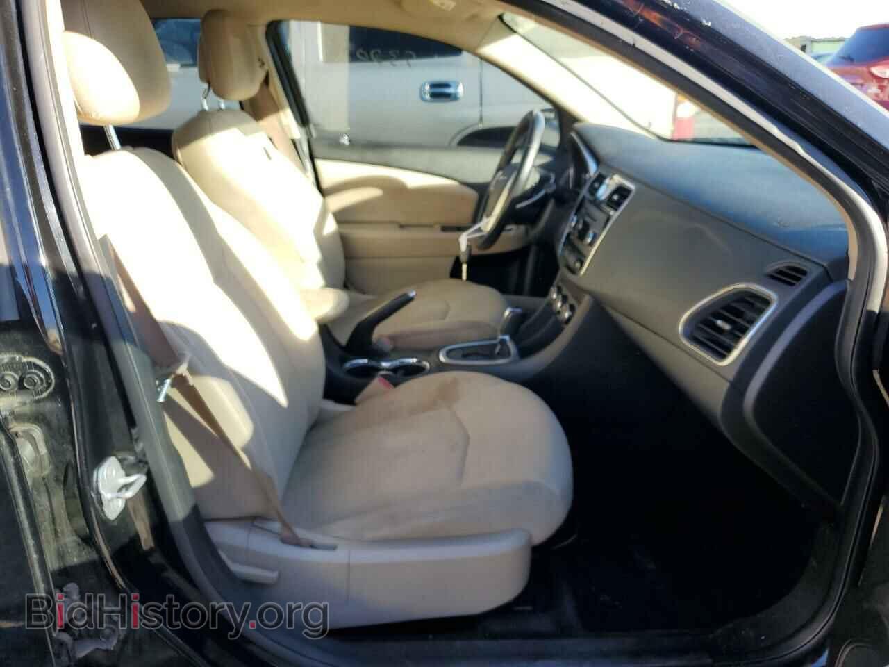 2012 CHRYSLER 200 - VIN: 1C3CCBBB8CN302811 - Фото 5