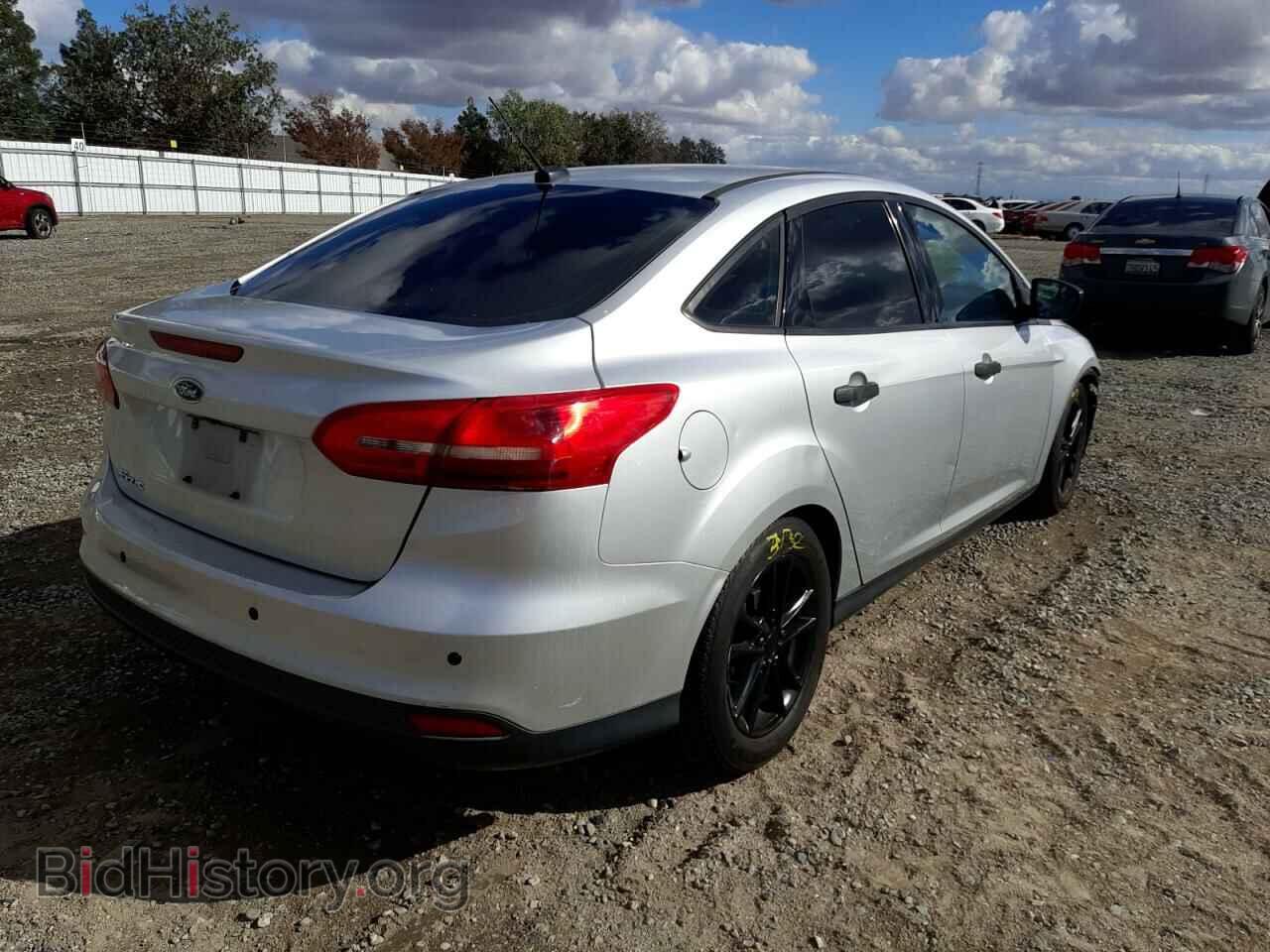 2016 FORD FOCUS - VIN: 1FADP3E27GL353018 - Photo 4