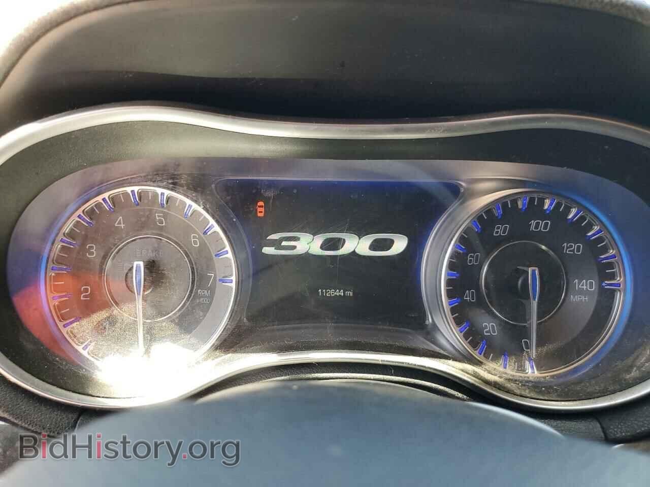 2016 CHRYSLER 300 - VIN: 2C3CCAEG3GH105643 - Фото 9
