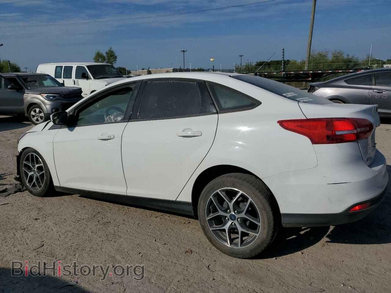 2018 FORD FOCUS - VIN: 1FADP3F21JL310431 - Фото 2