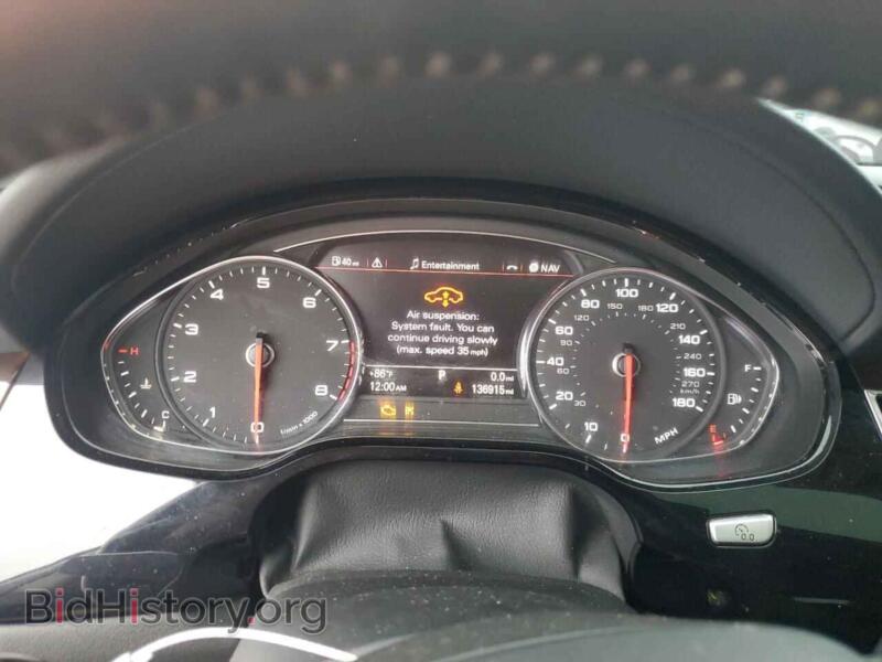 2012 Audi A8 (VIN WAURVAFD2CN005214) — фото 9 из 12