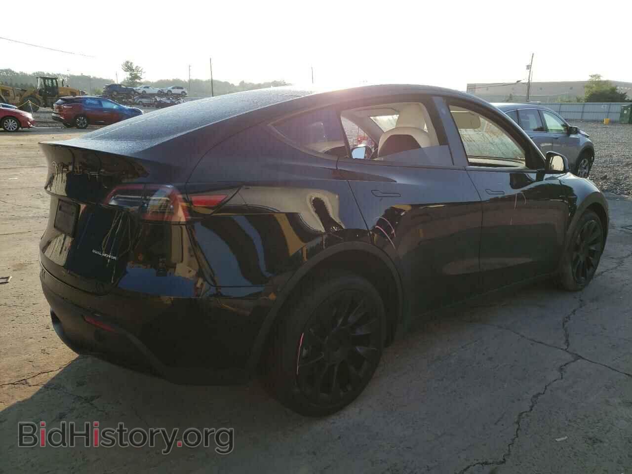 2022 TESLA MODEL Y - VIN: 7SAYGDEE6NF396831 - Фото 3