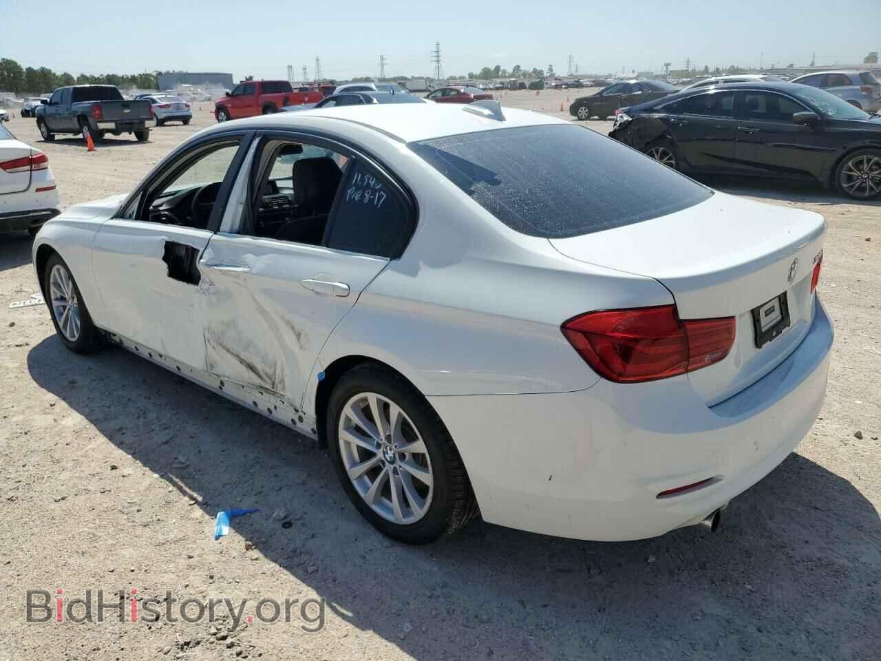 2018 BMW 3 SERIES - VIN: WBA8A9C54JAH14916 - Фото 2