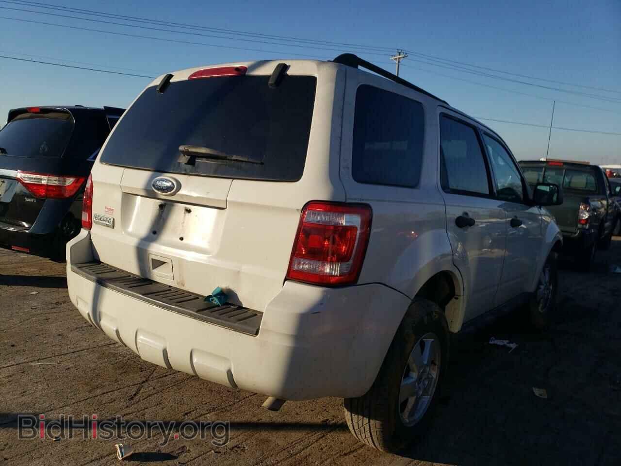 2011 FORD ESCAPE - VIN: 1FMCU0D76BKA28848 - Фото 4