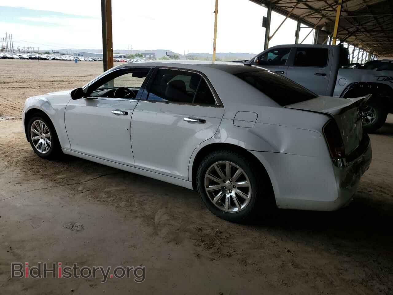 2012 CHRYSLER 300 - VIN: 2C3CCACG8CH310095 - Photo 2