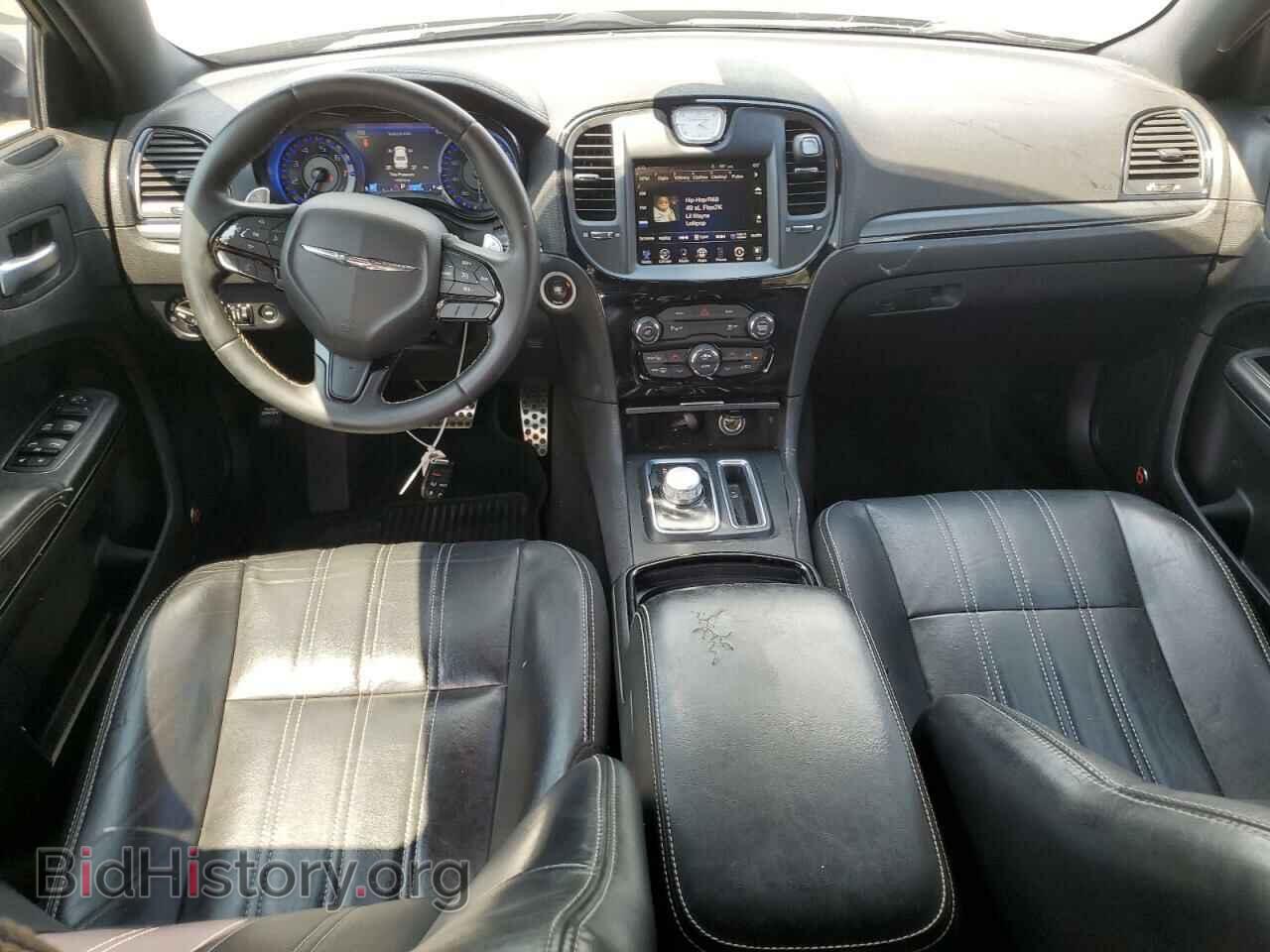 2016 CHRYSLER 300 - VIN: 2C3CCABG4GH220109 - Фото 8