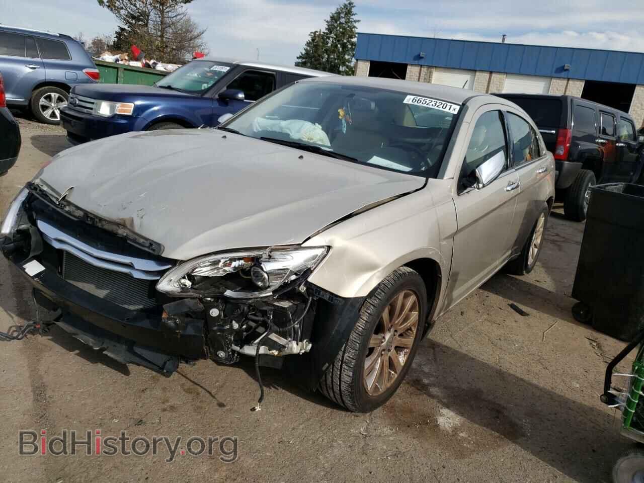 2013 CHRYSLER 200 - VIN: 1C3CCBCG8DN715386 - Фото 2