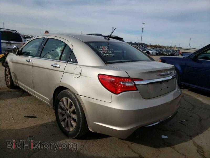 2013 Chrysler 200 (VIN 1C3CCBCG8DN715386) — фото 3 из 10